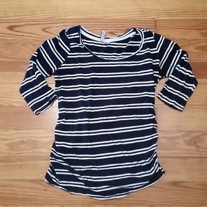 3/4 sleeve striped maternity shirt